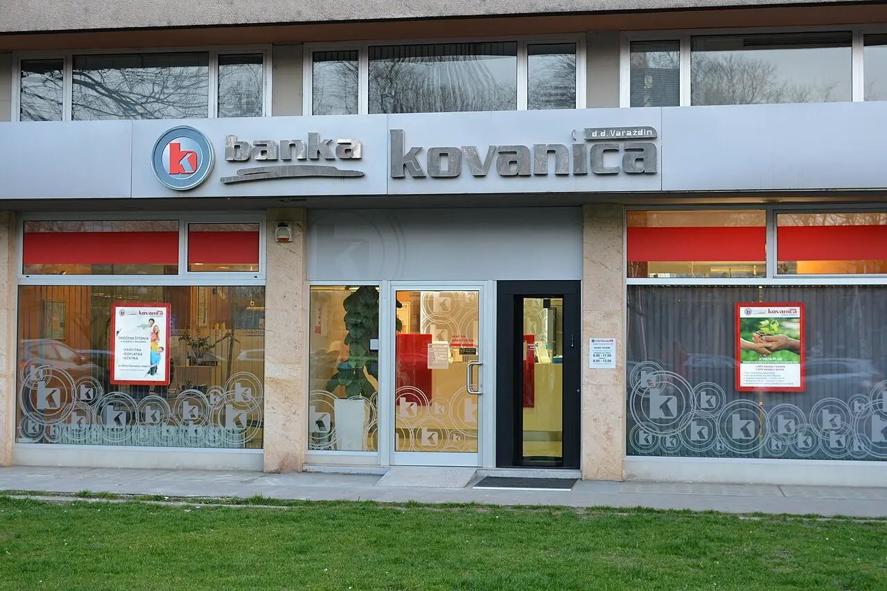A Croatian bank branch building in an urban street