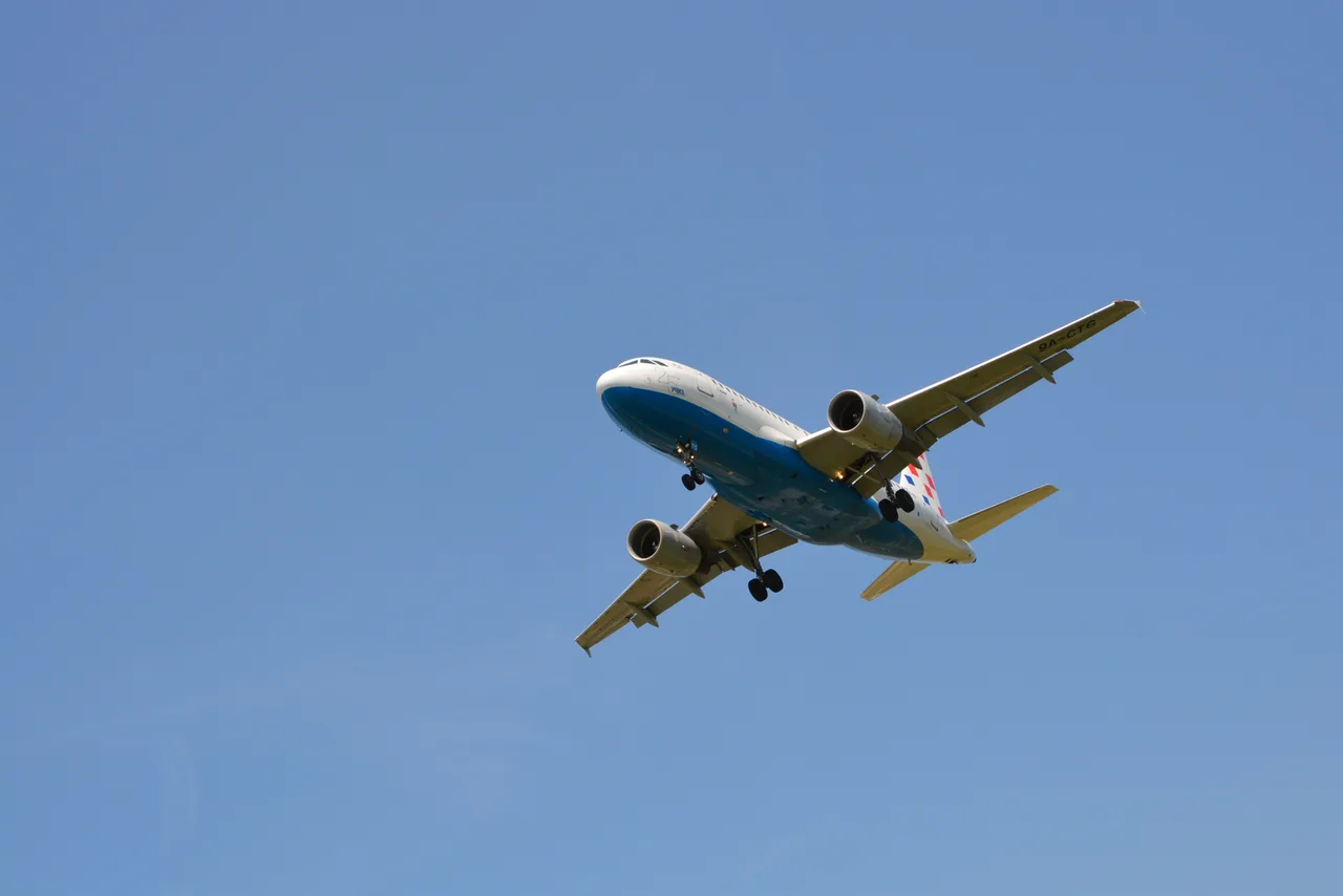 A Croatia Airlines Airbus A319 aircraft